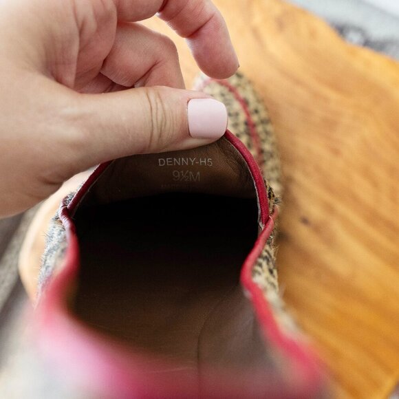 Donald J. Pliner Leopard Print Flats with Red Trim - Picture 7 of 7